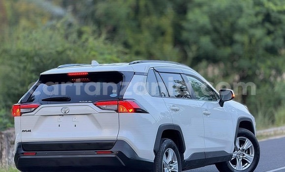 Buy Import Toyota RAV4 White Car in Dar es Salaam in Dar es Salaam Buy Import Toyota RAV4 White Car in Dar es Salaam in Dar es Salaam