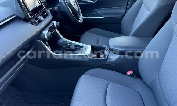Buy Import Toyota RAV4 White Car in Dar es Salaam in Dar es Salaam Buy Import Toyota RAV4 White Car in Dar es Salaam in Dar es Salaam