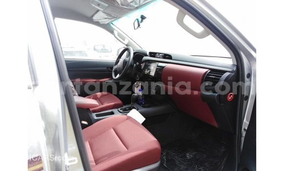 Buy Import Toyota Hilux Other Car in Import - Dubai in Arusha Buy Import Toyota Hilux Other Car in Import - Dubai in Arusha