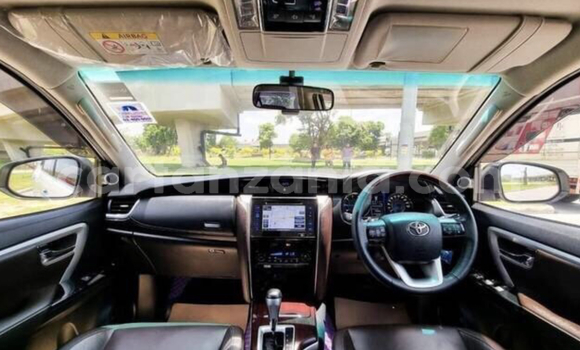 Buy Used Toyota Fortuner White Car in Kigoma in Kigoma Buy Used Toyota Fortuner White Car in Kigoma in Kigoma