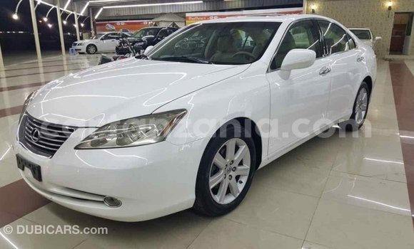 Nunua Imported Lexus ES Nyeupe Gari ndani ya Import - Dubai nchini Arusha Nunua Imported Lexus ES Nyeupe Gari ndani ya Import - Dubai nchini Arusha