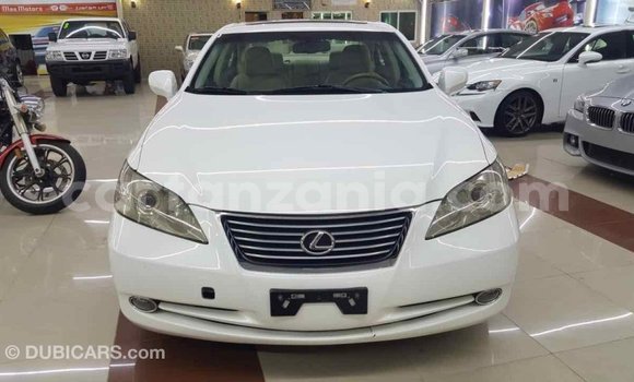 Buy Import Lexus ES White Car in Import - Dubai in Arusha