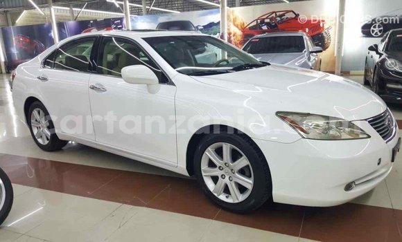 Nunua Imported Lexus ES Nyeupe Gari ndani ya Import - Dubai nchini Arusha Nunua Imported Lexus ES Nyeupe Gari ndani ya Import - Dubai nchini Arusha