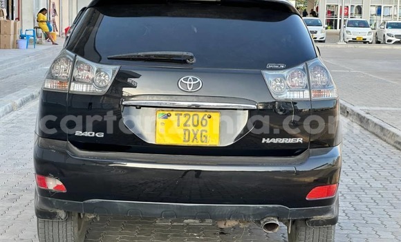 Nunua Ilio tumika Toyota Harrier Nyeusi Gari ndani ya Dar es Salaam nchini Dar es Salaam