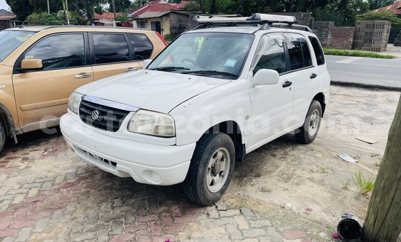 Buy Used Suzuki Escudo White Car in Dar es Salaam in Dar es Salaam Buy Used Suzuki Escudo White Car in Dar es Salaam in Dar es Salaam