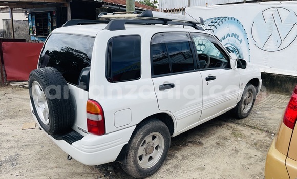 Buy Used Suzuki Escudo White Car in Dar es Salaam in Dar es Salaam Buy Used Suzuki Escudo White Car in Dar es Salaam in Dar es Salaam