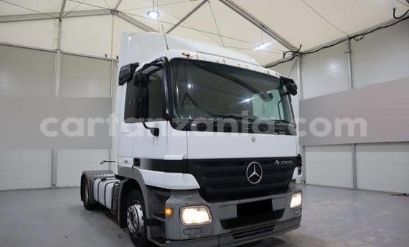 Buy New Mercedes‒Benz Truck White Truck in Dar es Salaam in Dar es Salaam Buy New Mercedes‒Benz Truck White Truck in Dar es Salaam in Dar es Salaam