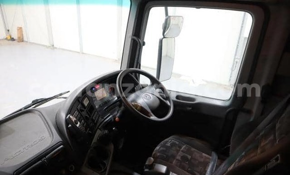 Buy New Mercedes‒Benz Truck White Truck in Dar es Salaam in Dar es Salaam Buy New Mercedes‒Benz Truck White Truck in Dar es Salaam in Dar es Salaam