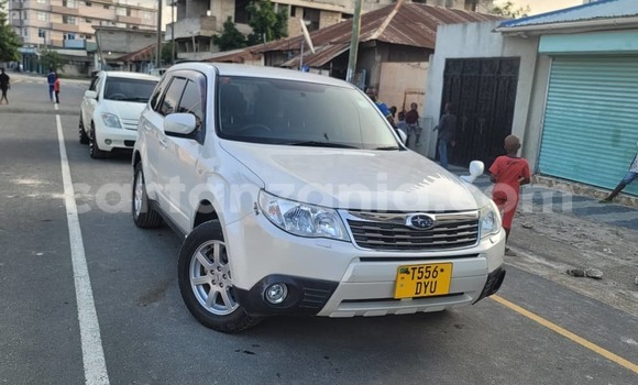 Nunua Ilio tumika Subaru Forester Nyeupe Gari ndani ya Dar es Salaam nchini Dar es Salaam Nunua Ilio tumika Subaru Forester Nyeupe Gari ndani ya Dar es Salaam nchini Dar es Salaam