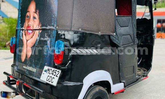 Buy Used Bajaj AVENGER Red Bike in Dar es Salaam in Dar es Salaam Buy Used Bajaj AVENGER Red Bike in Dar es Salaam in Dar es Salaam