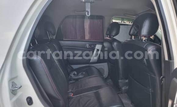 Nunua Ilio tumika Toyota Rush Nyeupe Gari ndani ya Dar es Salaam nchini Dar es Salaam Nunua Ilio tumika Toyota Rush Nyeupe Gari ndani ya Dar es Salaam nchini Dar es Salaam