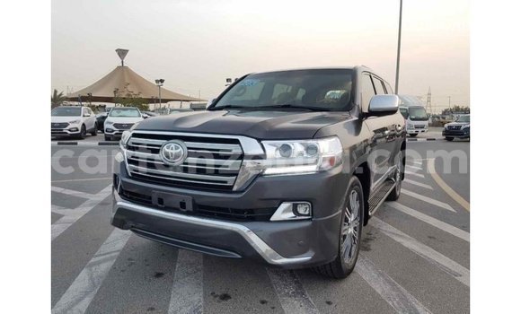 Nunua Imported Toyota Land Cruiser Nyingine Gari ndani ya Import - Dubai nchini Arusha Nunua Imported Toyota Land Cruiser Nyingine Gari ndani ya Import - Dubai nchini Arusha