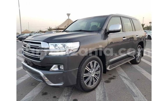 Nunua Imported Toyota Land Cruiser Nyingine Gari ndani ya Import - Dubai nchini Arusha Nunua Imported Toyota Land Cruiser Nyingine Gari ndani ya Import - Dubai nchini Arusha