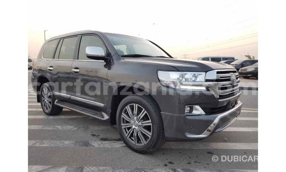 Nunua Imported Toyota Land Cruiser Nyingine Gari ndani ya Import - Dubai nchini Arusha Nunua Imported Toyota Land Cruiser Nyingine Gari ndani ya Import - Dubai nchini Arusha