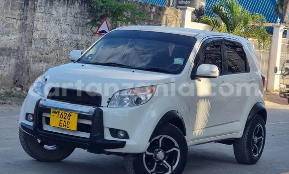 Nunua Ilio tumika Toyota Rush Nyeupe Gari ndani ya Dar es Salaam nchini Dar es Salaam Nunua Ilio tumika Toyota Rush Nyeupe Gari ndani ya Dar es Salaam nchini Dar es Salaam