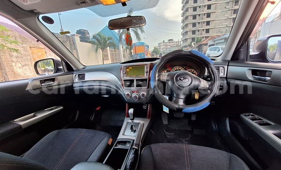 Nunua Ilio tumika Subaru Forester Nyeusi Gari ndani ya Dar es Salaam nchini Dar es Salaam Nunua Ilio tumika Subaru Forester Nyeusi Gari ndani ya Dar es Salaam nchini Dar es Salaam