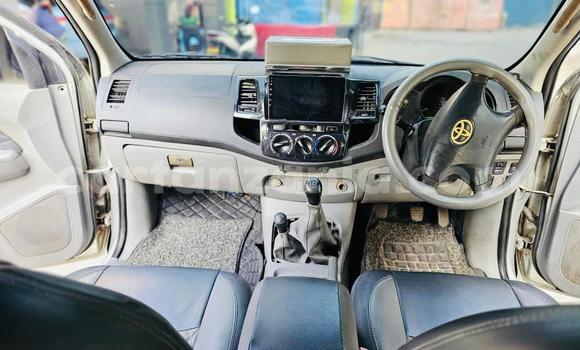 Nunua Ilio tumika Subaru Forester Nyeusi Gari ndani ya Dar es Salaam nchini Dar es Salaam Nunua Ilio tumika Subaru Forester Nyeusi Gari ndani ya Dar es Salaam nchini Dar es Salaam