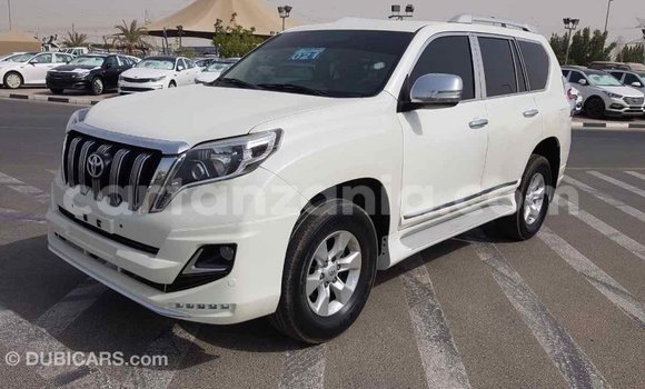 Nunua Imported Toyota Prado Nyeupe Gari ndani ya Import - Dubai nchini Arusha Nunua Imported Toyota Prado Nyeupe Gari ndani ya Import - Dubai nchini Arusha