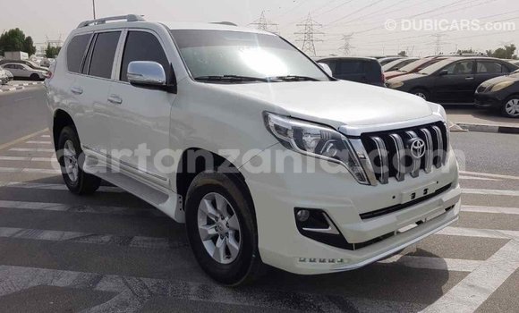 Nunua Imported Toyota Prado Nyeupe Gari ndani ya Import - Dubai nchini Arusha Nunua Imported Toyota Prado Nyeupe Gari ndani ya Import - Dubai nchini Arusha