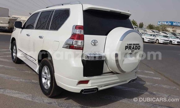 Nunua Imported Toyota Prado Nyeupe Gari ndani ya Import - Dubai nchini Arusha Nunua Imported Toyota Prado Nyeupe Gari ndani ya Import - Dubai nchini Arusha