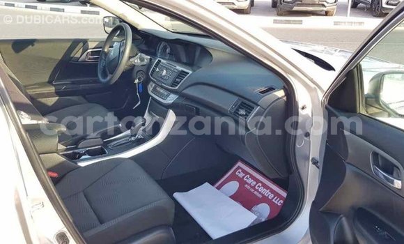 Nunua Imported Honda Accord Nyingine Gari ndani ya Import - Dubai nchini Arusha Nunua Imported Honda Accord Nyingine Gari ndani ya Import - Dubai nchini Arusha