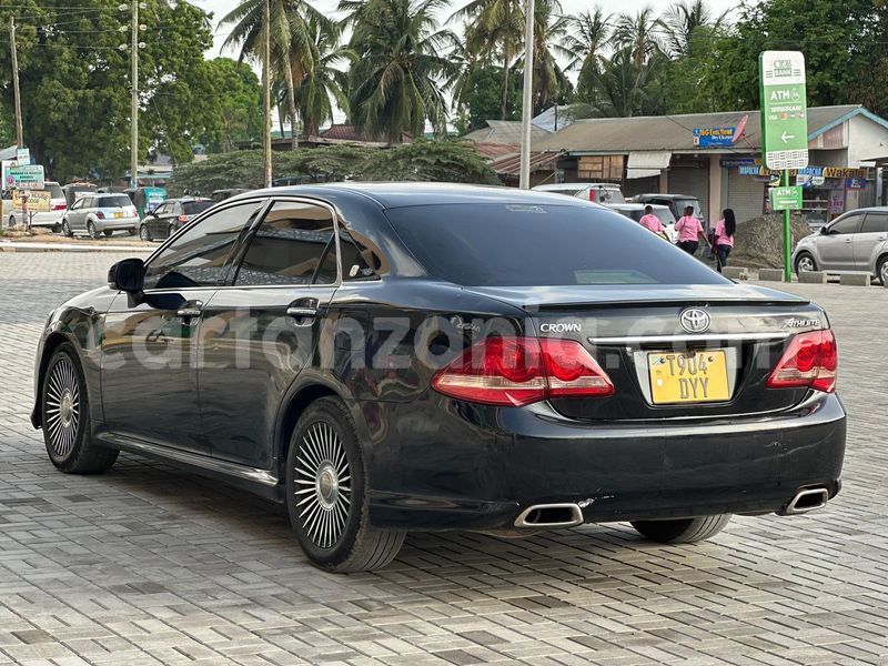 Big with watermark toyota crown dar es salaam dar es salaam 26327