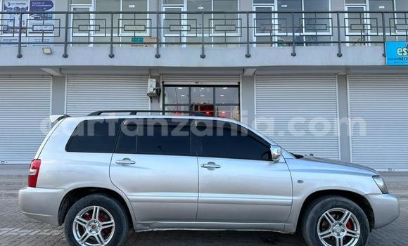 Buy Used Toyota Kluger Silver Car in Dar es Salaam in Dar es Salaam