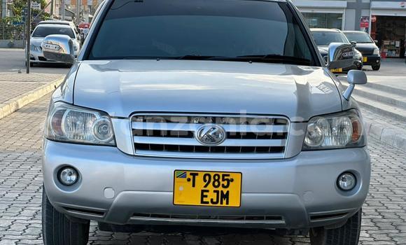 Buy Used Toyota Kruger Silver Car in Dar es Salaam in Dar es Salaam