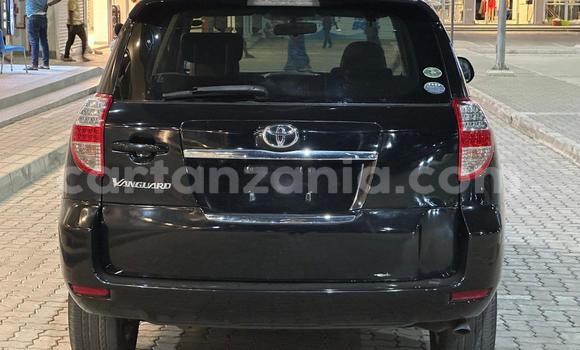 Nunua Ilio tumika Toyota Vanguard Nyeusi Gari ndani ya Dar es Salaam nchini Dar es Salaam