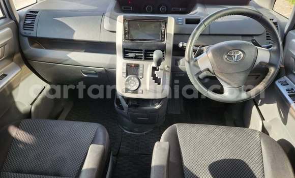 Nunua Ilio tumika Toyota Noah Nyingine Gari ndani ya Dar es Salaam nchini Dar es Salaam Nunua Ilio tumika Toyota Noah Nyingine Gari ndani ya Dar es Salaam nchini Dar es Salaam