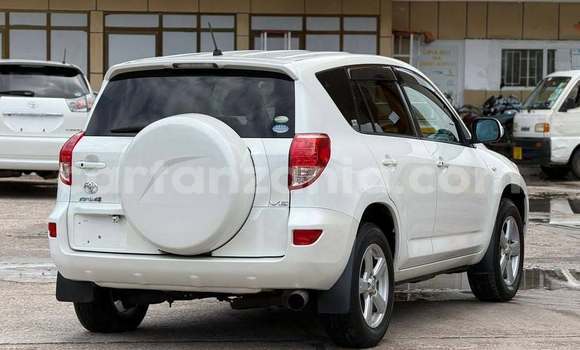 Nunua Ilio tumika Toyota RAV4 Nyeupe Gari ndani ya Dar es Salaam nchini Dar es Salaam Nunua Ilio tumika Toyota RAV4 Nyeupe Gari ndani ya Dar es Salaam nchini Dar es Salaam