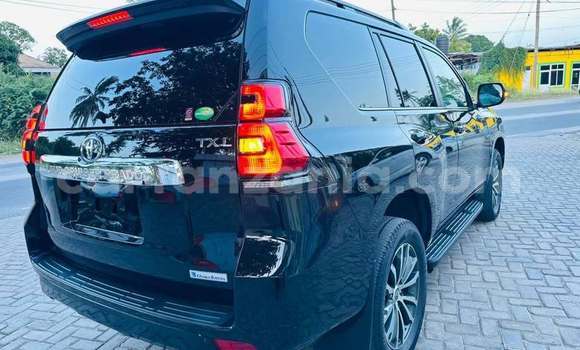 Nunua Ilio tumika Toyota Land Cruiser Prado Nyeusi Gari ndani ya Dar es Salaam nchini Dar es Salaam Nunua Ilio tumika Toyota Land Cruiser Prado Nyeusi Gari ndani ya Dar es Salaam nchini Dar es Salaam