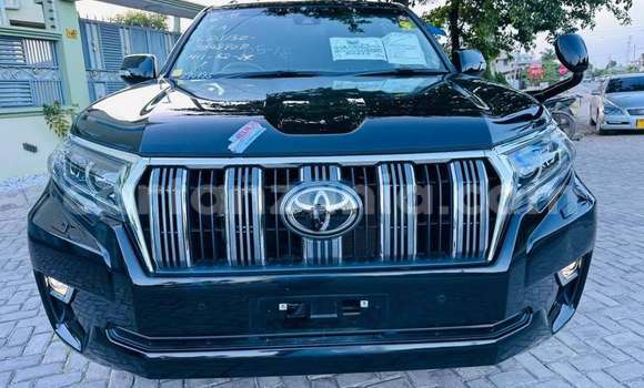 Nunua Ilio tumika Toyota Land Cruiser Prado Nyeusi Gari ndani ya Dar es Salaam nchini Dar es Salaam Nunua Ilio tumika Toyota Land Cruiser Prado Nyeusi Gari ndani ya Dar es Salaam nchini Dar es Salaam