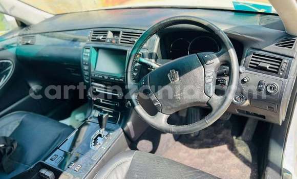 Nunua Ilio tumika Toyota Crown Nyeupe Gari ndani ya Dar es Salaam nchini Dar es Salaam Nunua Ilio tumika Toyota Crown Nyeupe Gari ndani ya Dar es Salaam nchini Dar es Salaam