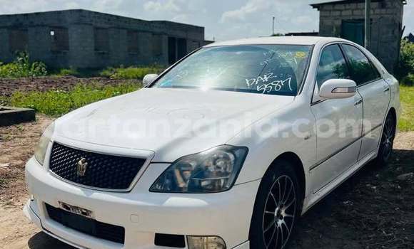 Nunua Ilio tumika Toyota Crown Nyeupe Gari ndani ya Dar es Salaam nchini Dar es Salaam Nunua Ilio tumika Toyota Crown Nyeupe Gari ndani ya Dar es Salaam nchini Dar es Salaam