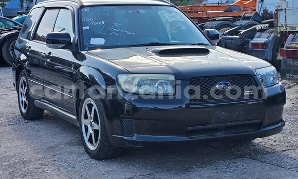 Nunua Ilio tumika Subaru Forester Nyeusi Gari ndani ya Dar es Salaam nchini Dar es Salaam