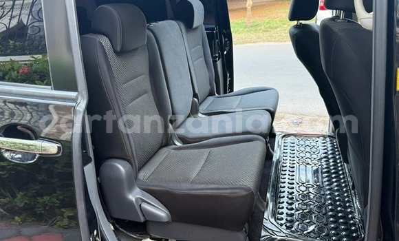 Nunua Ilio tumika Toyota Noah Nyeusi Gari ndani ya Dar es Salaam nchini Dar es Salaam Nunua Ilio tumika Toyota Noah Nyeusi Gari ndani ya Dar es Salaam nchini Dar es Salaam