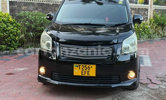 Nunua Ilio tumika Toyota Noah Nyeusi Gari ndani ya Dar es Salaam nchini Dar es Salaam Nunua Ilio tumika Toyota Noah Nyeusi Gari ndani ya Dar es Salaam nchini Dar es Salaam