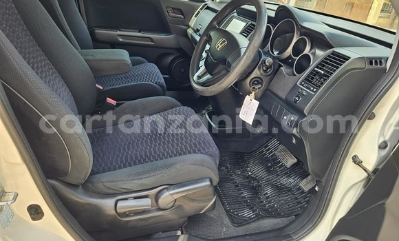 Nunua Ilio tumika Honda Crossroad Nyeupe Gari ndani ya Dar es Salaam nchini Dar es Salaam Nunua Ilio tumika Honda Crossroad Nyeupe Gari ndani ya Dar es Salaam nchini Dar es Salaam