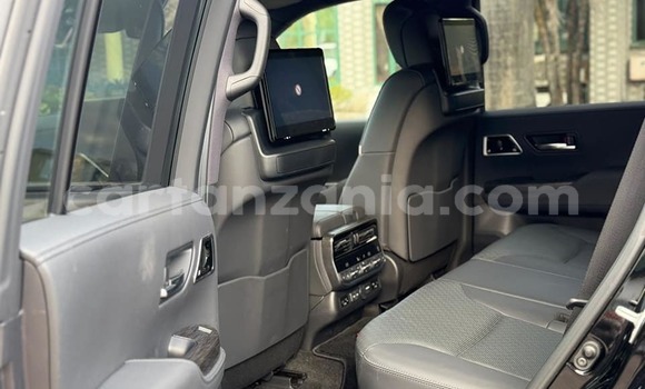 Nunua Ilio tumika Toyota Land Cruiser Nyeusi Gari ndani ya Dar es Salaam nchini Dar es Salaam Nunua Ilio tumika Toyota Land Cruiser Nyeusi Gari ndani ya Dar es Salaam nchini Dar es Salaam