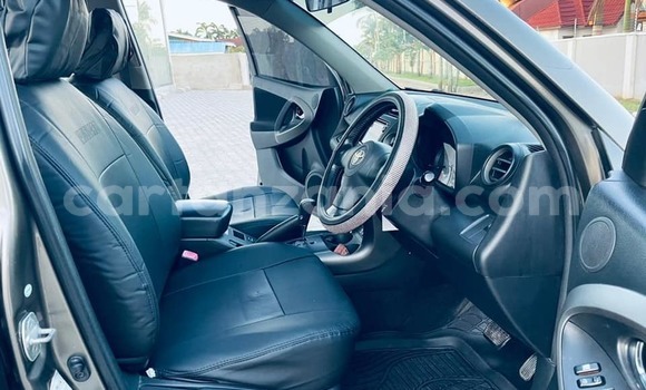 Nunua Ilio tumika Toyota RAV4 Nyingine Gari ndani ya Dar es Salaam nchini Dar es Salaam Nunua Ilio tumika Toyota RAV4 Nyingine Gari ndani ya Dar es Salaam nchini Dar es Salaam