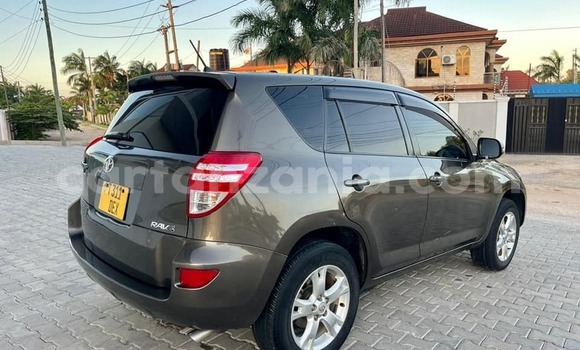 Nunua Ilio tumika Toyota RAV4 Nyingine Gari ndani ya Dar es Salaam nchini Dar es Salaam Nunua Ilio tumika Toyota RAV4 Nyingine Gari ndani ya Dar es Salaam nchini Dar es Salaam