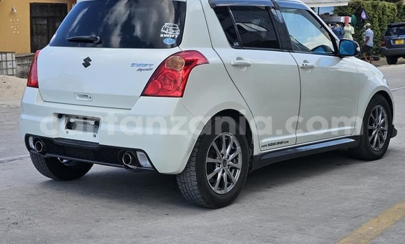 Nunua Ilio tumika Suzuki Swift Nyeupe Gari ndani ya Dar es Salaam nchini Dar es Salaam Nunua Ilio tumika Suzuki Swift Nyeupe Gari ndani ya Dar es Salaam nchini Dar es Salaam