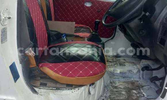 Nunua Ilio tumika Suzuki Carry Nyeupe Gari ndani ya Dar es Salaam nchini Dar es Salaam Nunua Ilio tumika Suzuki Carry Nyeupe Gari ndani ya Dar es Salaam nchini Dar es Salaam