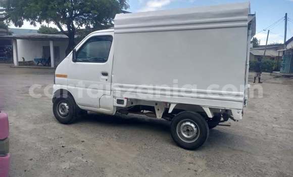 Nunua Ilio tumika Suzuki Carry Nyeupe Gari ndani ya Dar es Salaam nchini Dar es Salaam Nunua Ilio tumika Suzuki Carry Nyeupe Gari ndani ya Dar es Salaam nchini Dar es Salaam