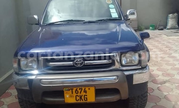Nunua Ilio tumika Toyota Hilux Bluu Gari ndani ya Dar es Salaam nchini Dar es Salaam