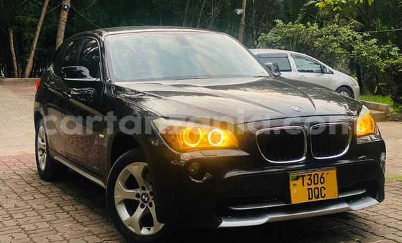 Nunua Ilio tumika BMW X1 Nyeusi Gari ndani ya Dar es Salaam nchini Dar es Salaam