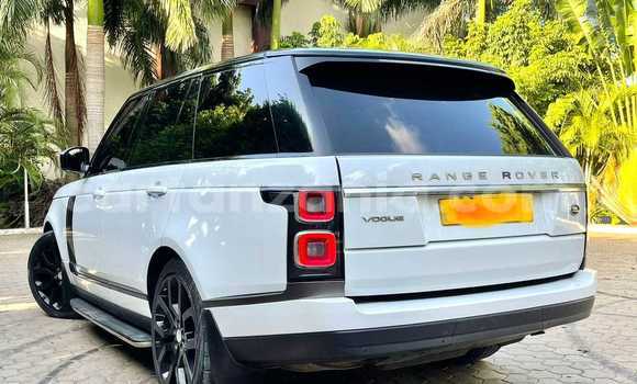 Nunua Ilio tumika Land Rover Range Rover Vogue Nyeupe Gari ndani ya Dar es Salaam nchini Dar es Salaam