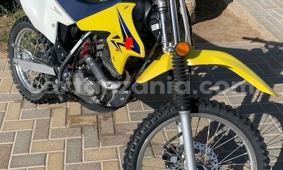 Nunua Ilio tumika Suzuki DR-Z Beige Bike ndani ya Arusha nchini Arusha