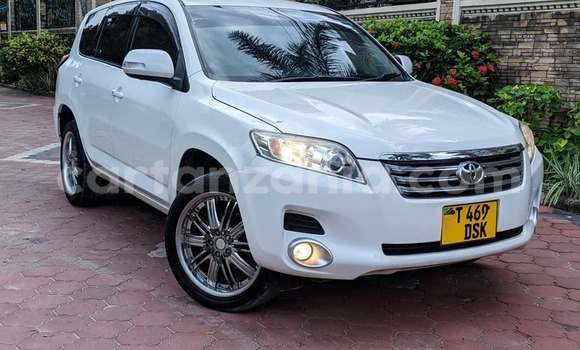 Buy Used Toyota Vanguard White Car in Dar es Salaam in Dar es Salaam Buy Used Toyota Vanguard White Car in Dar es Salaam in Dar es Salaam